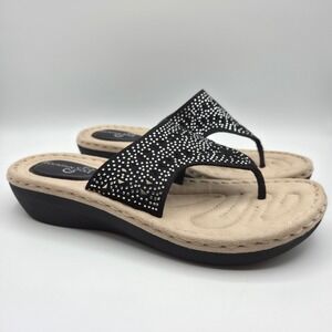 Mountain Sole Wedge Sandals Womens 8 Black Rhinestone Laser Cut Thong Boho